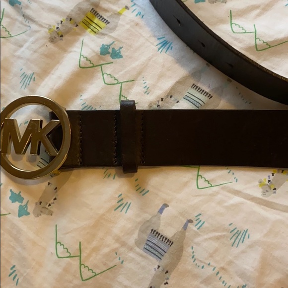 Lightly worn chocolate colored Michael Kors belt - Picture 6 of 6
